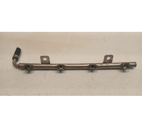 Рейка топливная (рампа)