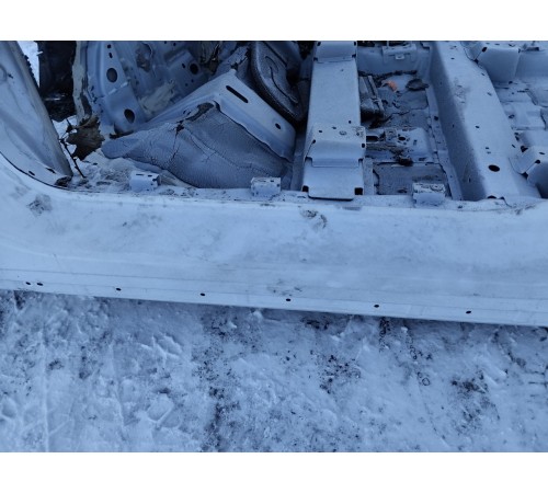 Порог со стойкой(левый)