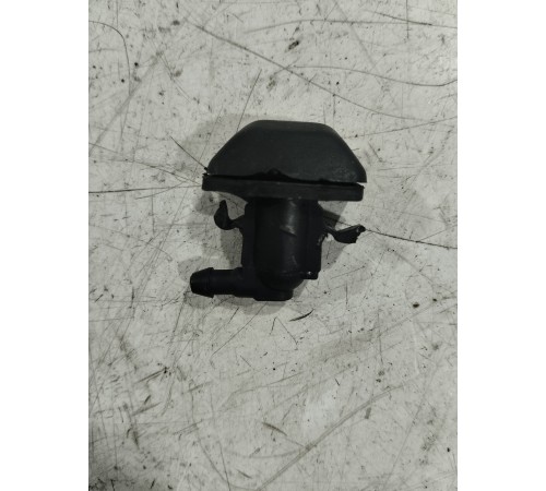 Форсунка омывателя лобового стекла