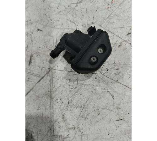 Форсунка омывателя лобового стекла