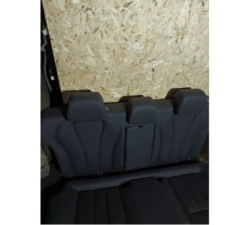 Задний ряд сидений