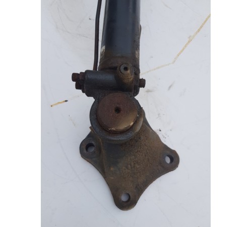 Гидроцилиндр кабины