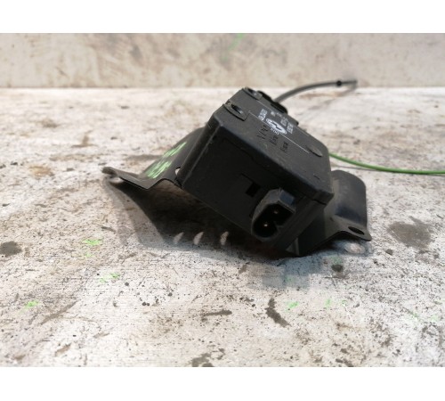 Активатор замка крышки бензобака