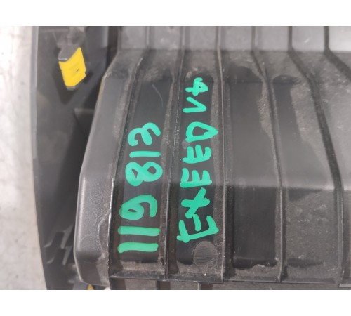 Накладка центральной консоли задняя