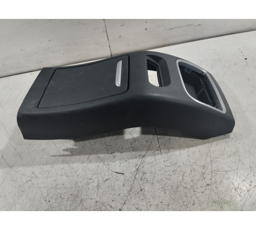 Накладка центральной консоли задняя