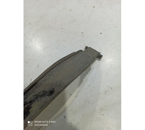 Крепление топливного бака правое