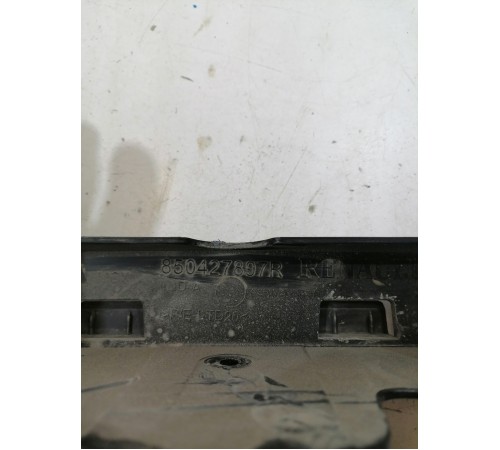 Кронштейн заднего бампера центральный