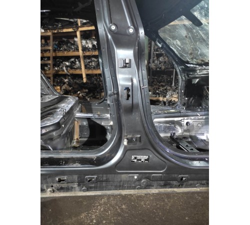 Порог со стойкой (правый)