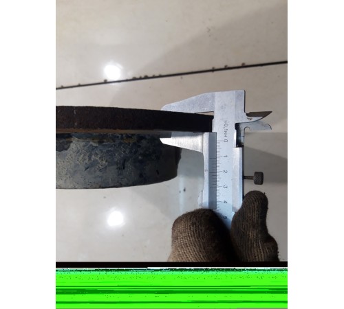 Тормозной диск (задний, правый)