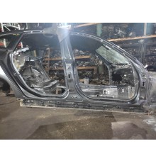 Порог со стойкой (правый)