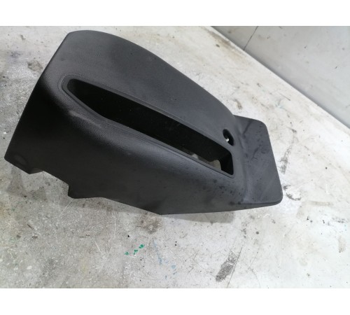 Кожух рулевой колонки нижний