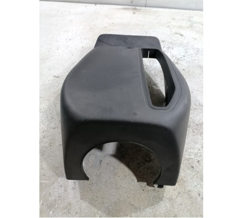 Кожух рулевой колонки нижний