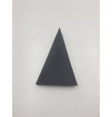 Уголок двери задний правый