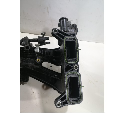 Впускной коллектор