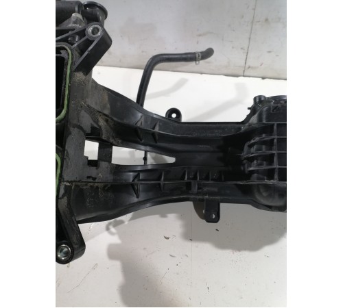 Впускной коллектор