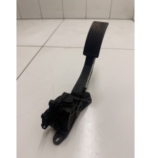 Педаль акселератора (газа)