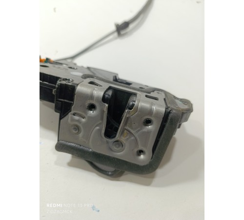 Замок двери передний правый