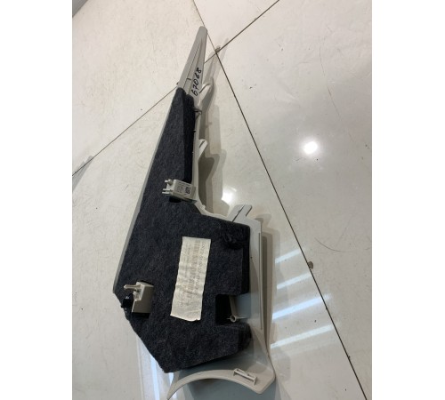 Обшивка стойки (задняя, левая)