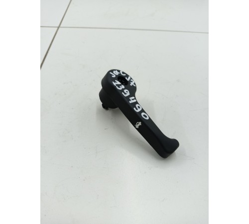 Ручка открывания капота