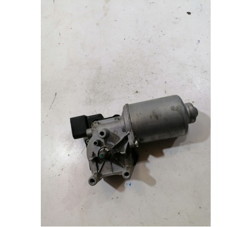 Моторчик стеклоочистителя передний