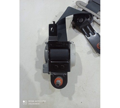 Ремень безопасности (задний правый)