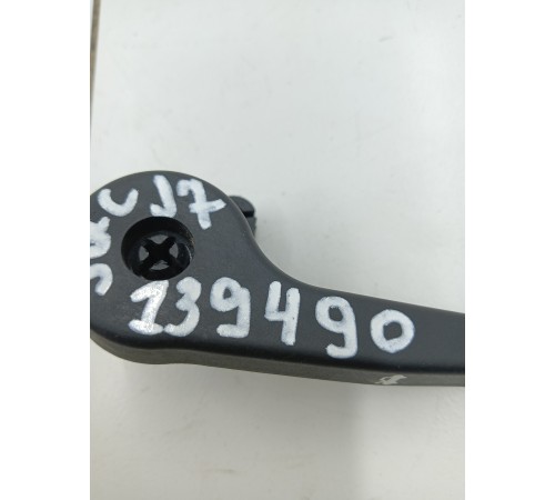 Ручка открывания капота