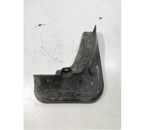 Брызговик передний правый