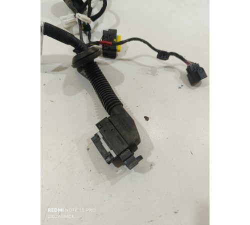 Проводка двери задняя левая