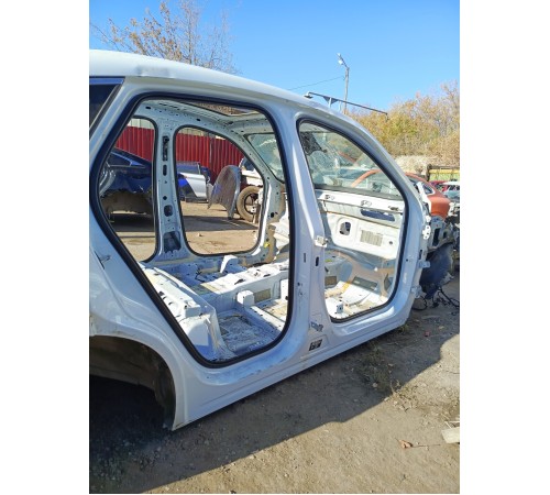 Порог со стойкой правый