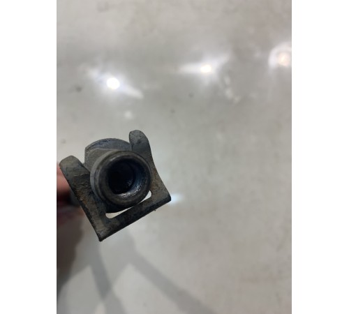 Тормозной шланг (задний, левый)