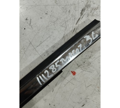 Уплотнитель стекла (задний левый наружный)