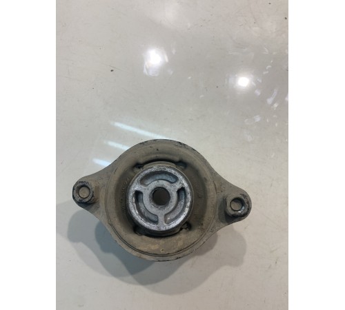 Кронштейн заднего редуктора