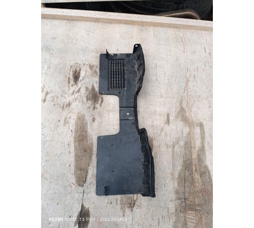 Дефлектор радиатора центральный