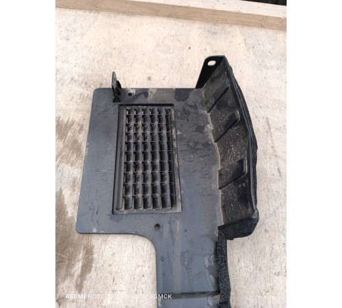 Дефлектор радиатора центральный