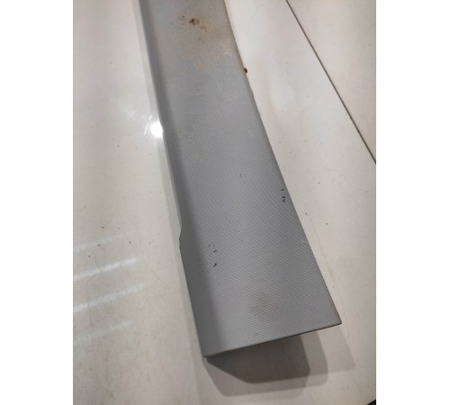 Обшивка двери багажника(задняя)