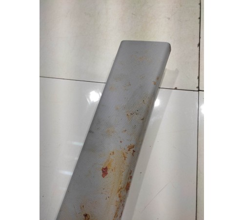 Обшивка двери багажника(задняя)