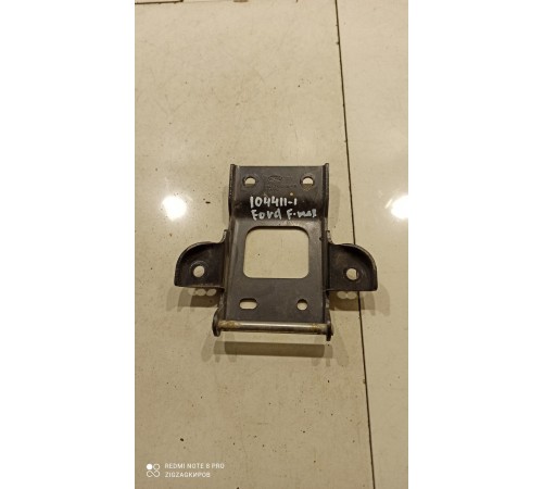 Кронштейн(крепление) спойлера крыши