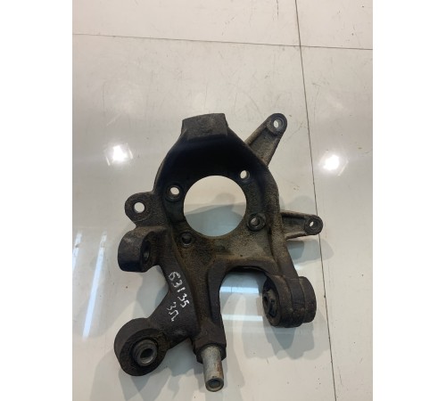 Поворотный кулак (задний, правый)