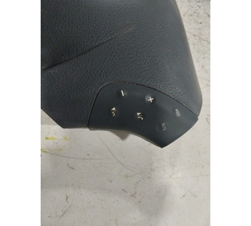 Накладка руля в сборе с кнопками