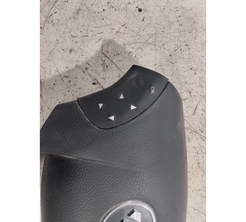 Накладка руля в сборе с кнопками