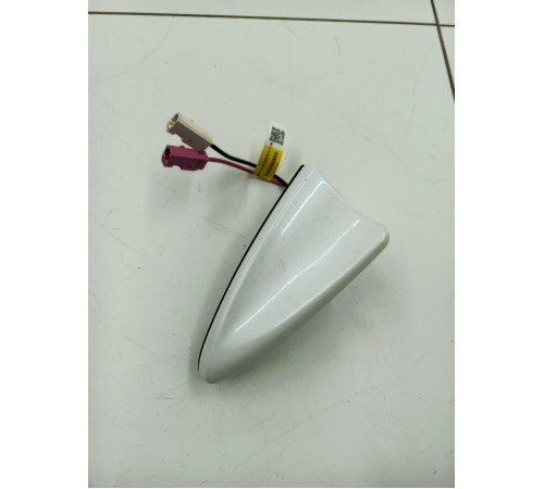 Антенна крыши плавник