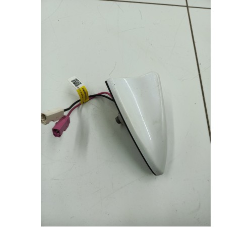 Антенна крыши плавник