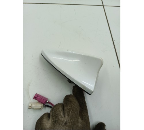 Антенна крыши плавник