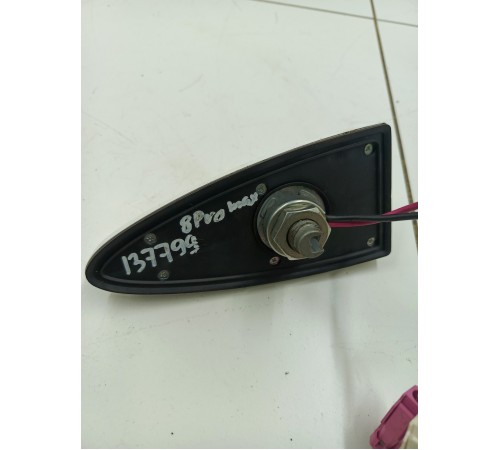 Антенна крыши плавник