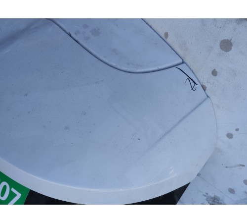 Спойлер крышки багажника