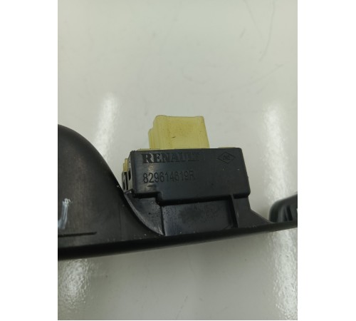 Кнопка стеклоподъёмника 