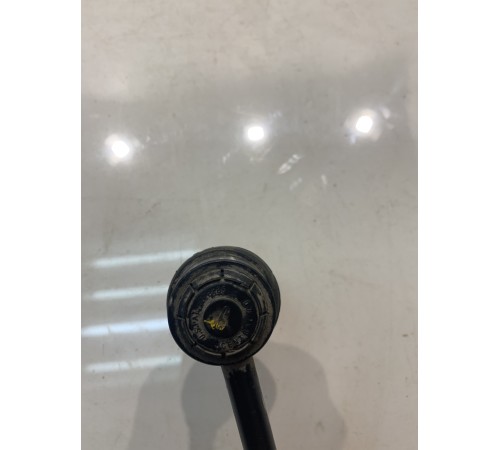 Стойка заднего стабилизатора