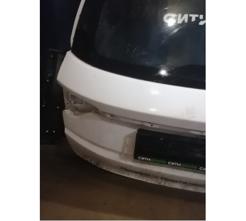 Дверь багажника со стеклом