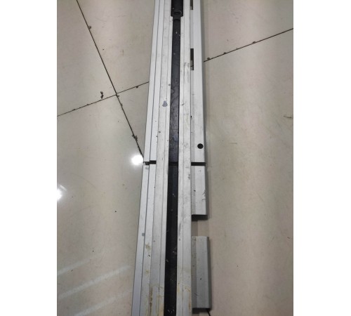 Крепежная направляющая(правая)