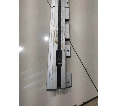 Крепежная направляющая(правая)